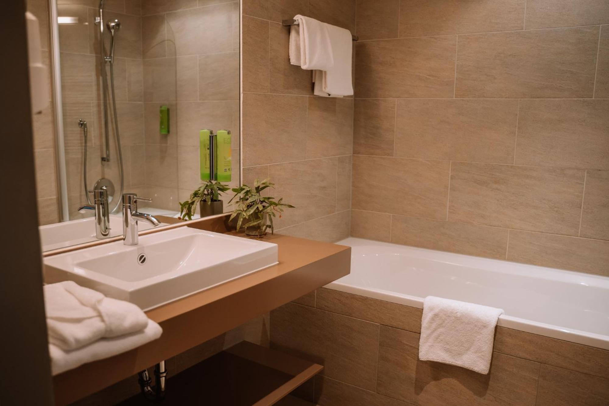Hotel Auszeit St Lambrecht ザンクト・ランブレヒット エクステリア 写真